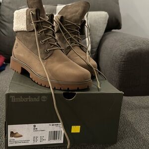 Women’s like brand new Timberland Boots!